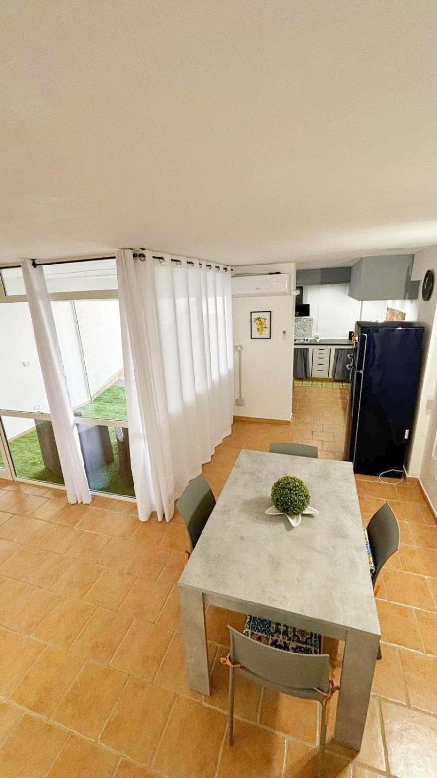 Апартаменты Casa Del Limone Изола-делле-Феммине Экстерьер фото
